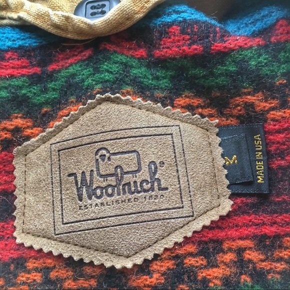 **SOLD** Vintage Woolrich Aztec-Print Barn Coat - Picture 3 of 7